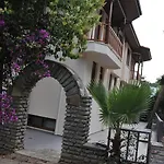 Artapart Aparthotel 4*
