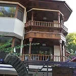Aparthotel Artapart 4*